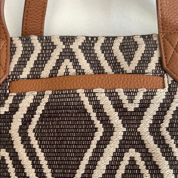 Thirty-One Gray and White Geometric Tote Bag - Picture 3 of 7